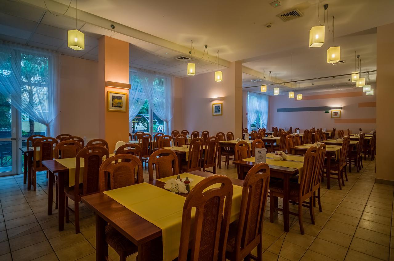 Hotel *** Nat Kołobrzeg Kültér fotó