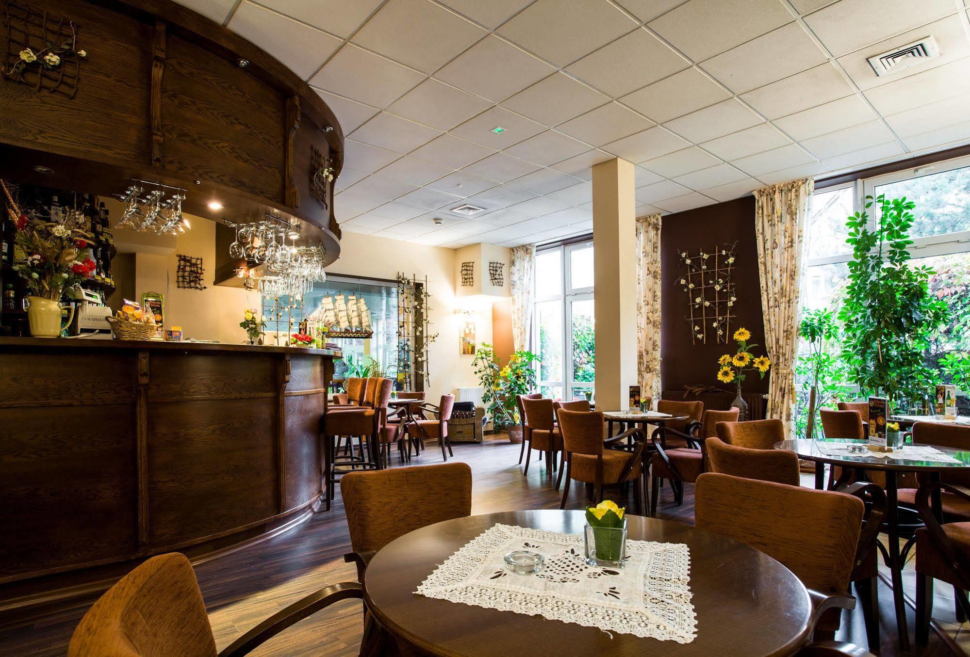 Hotel *** Nat Kołobrzeg Kültér fotó
