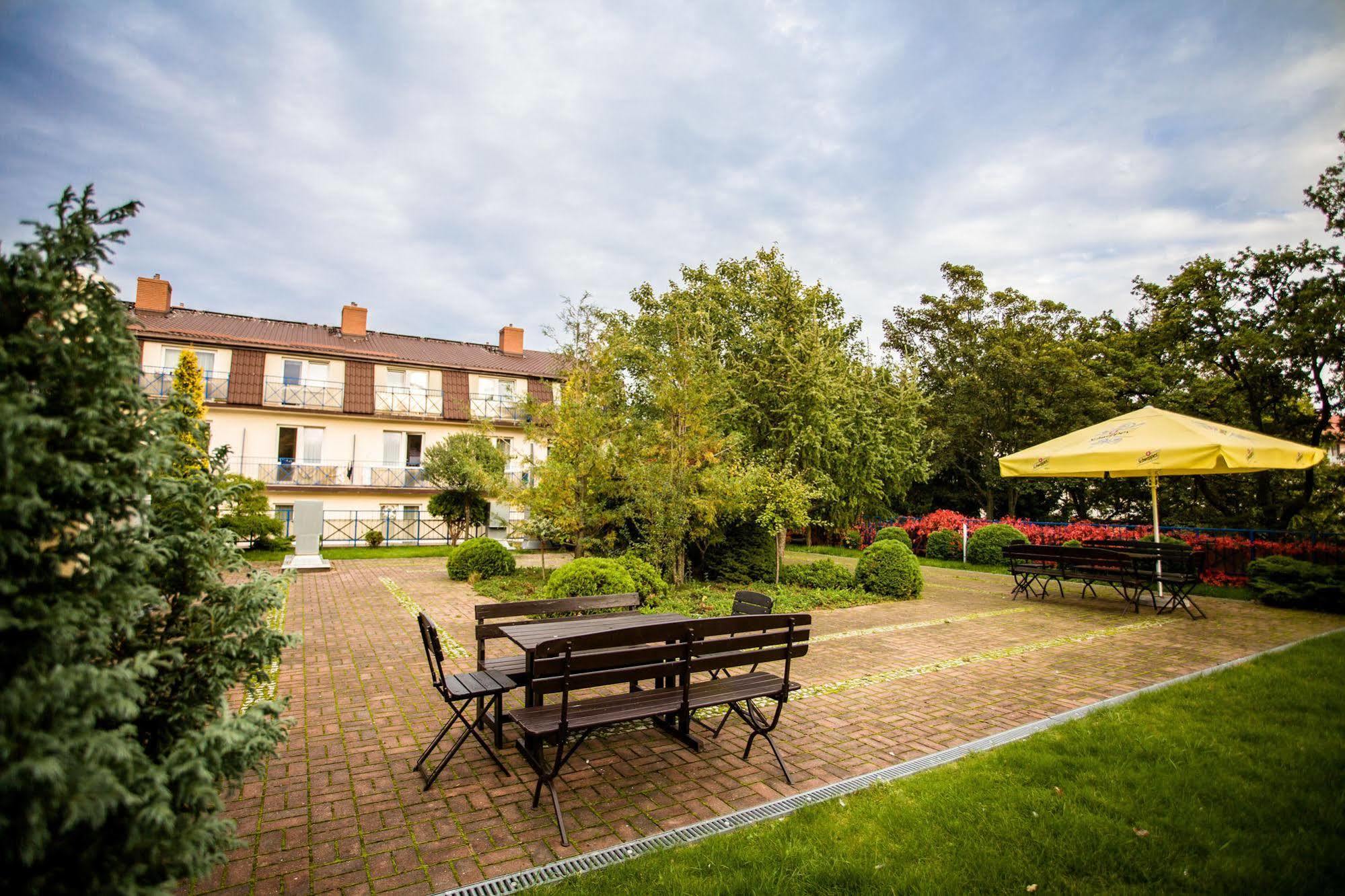 Hotel *** Nat Kołobrzeg Kültér fotó